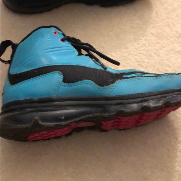 Nike Blue Sneakers - Picture 3 of 7